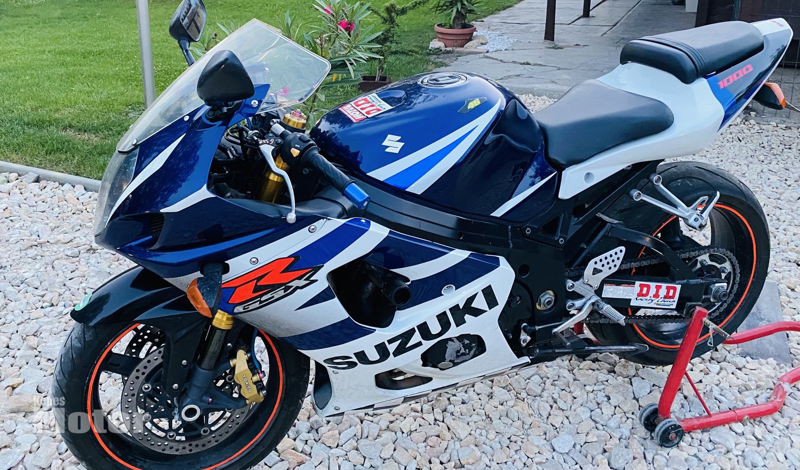 Eladó Suzuki GsxR-1000 K4 - Képes Motor