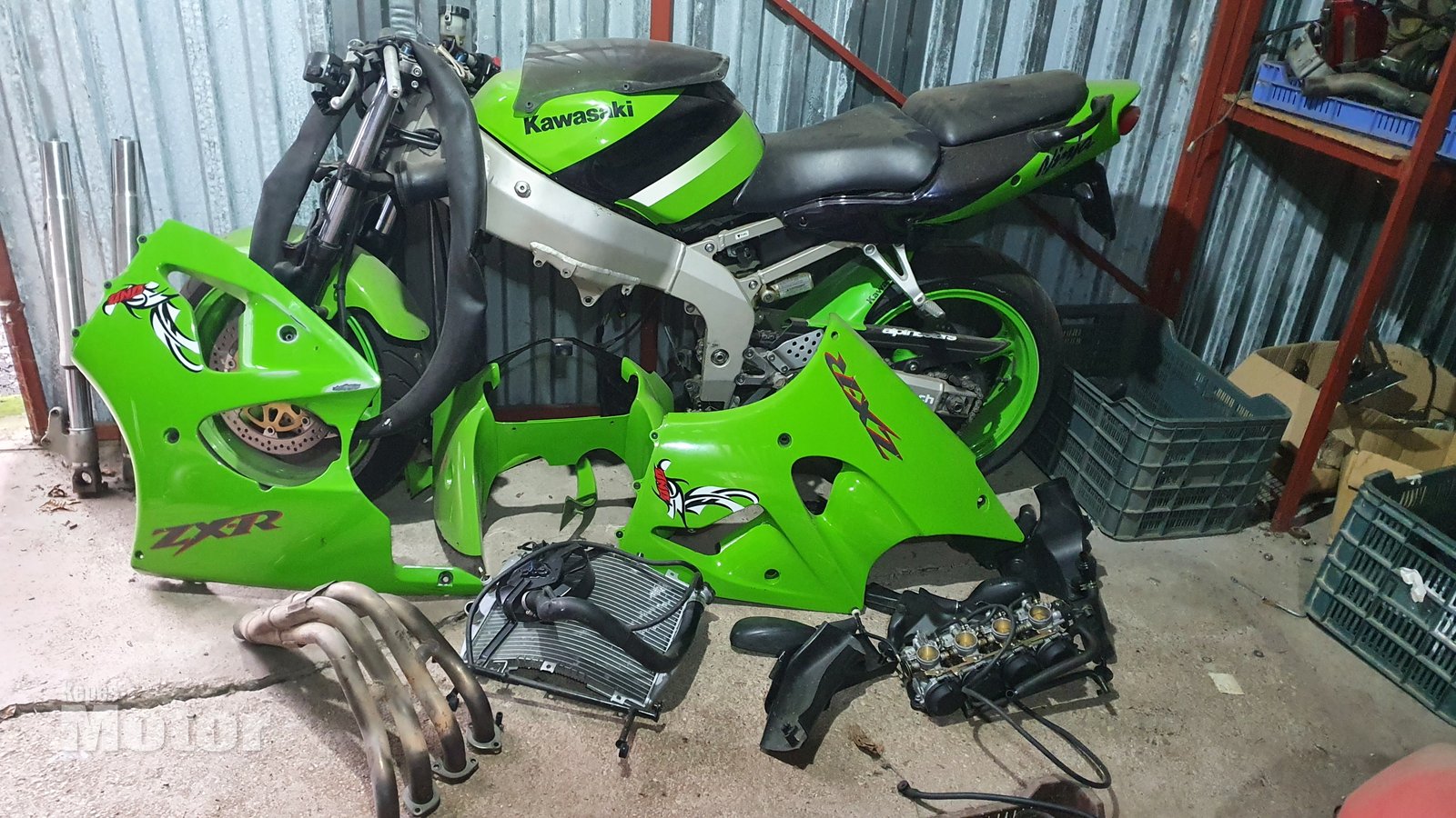 Eladó Kawasaki ZX9 és ZX7 ZX6 alkatrészek - Képes Motor Eladó Kawasaki ZX9 és ZX7 ZX6 alkatrészek - Képes Motor